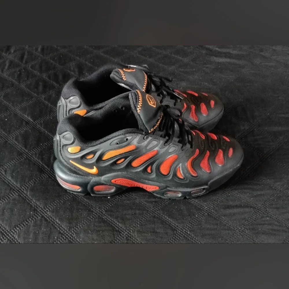 Nike Black and Orange Sneakers - Picture 2 of 7